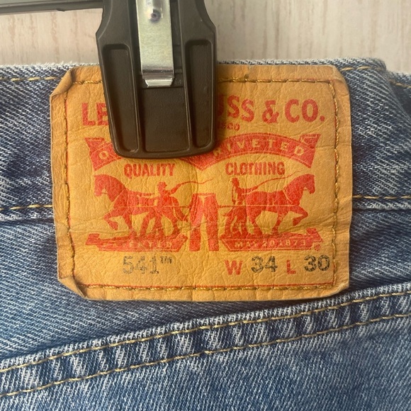 Levi’s 541 Men's Blue Jeans size 34x28 - Picture 4 of 10